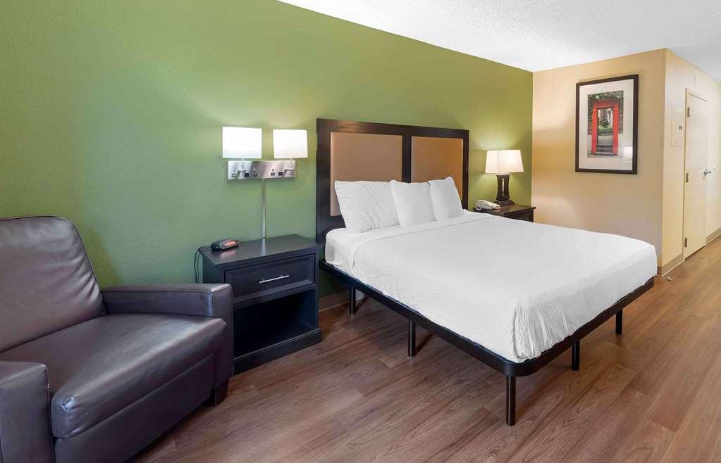 Extended Stay America Suites - Tampa - Airport - N Westshore Blvd Ruang foto