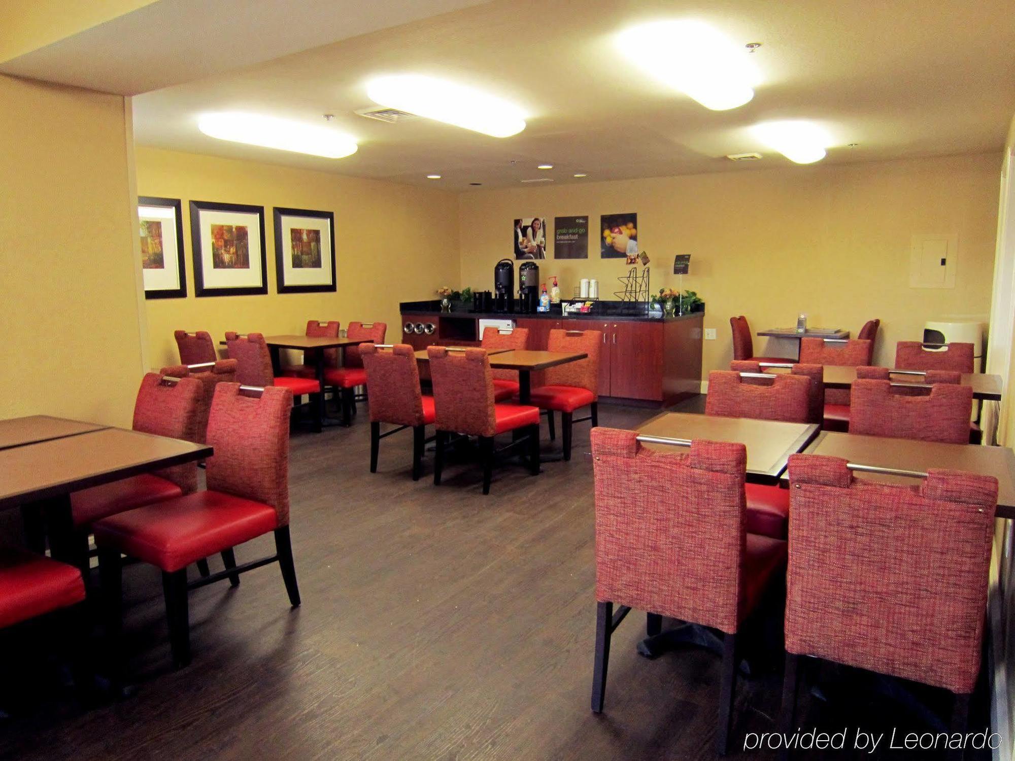 Extended Stay America Suites - Tampa - Airport - N Westshore Blvd Bagian luar foto