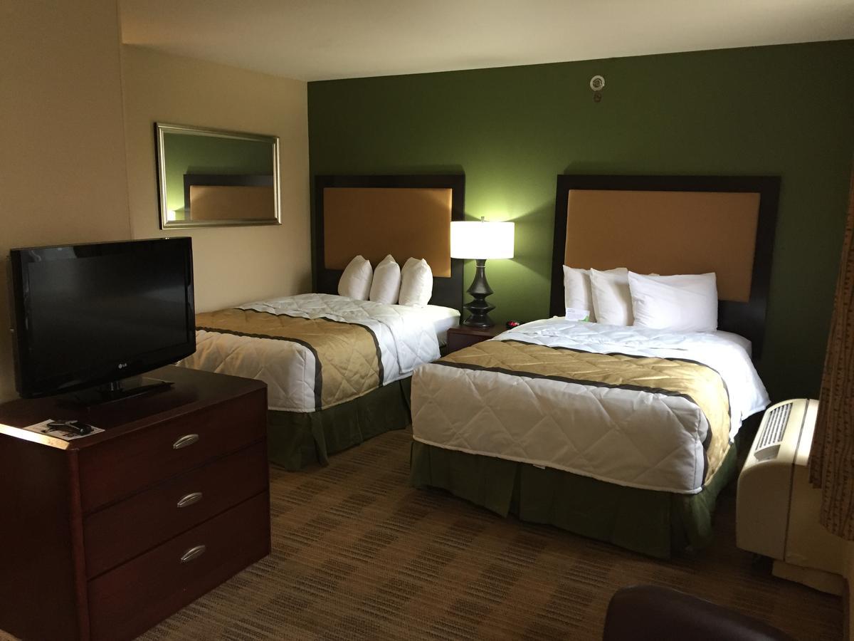 Extended Stay America Suites - Tampa - Airport - N Westshore Blvd Bagian luar foto